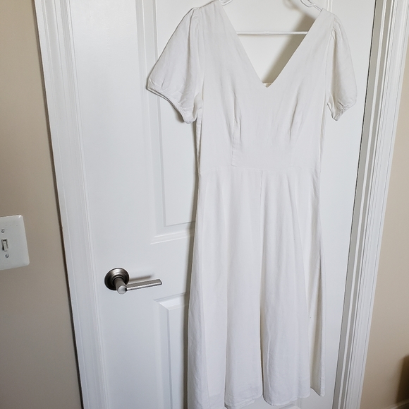 (Tall) NWT Gap White V-Neck Linen Puff-Sleeved Midi Dress - Picture 4 of 15